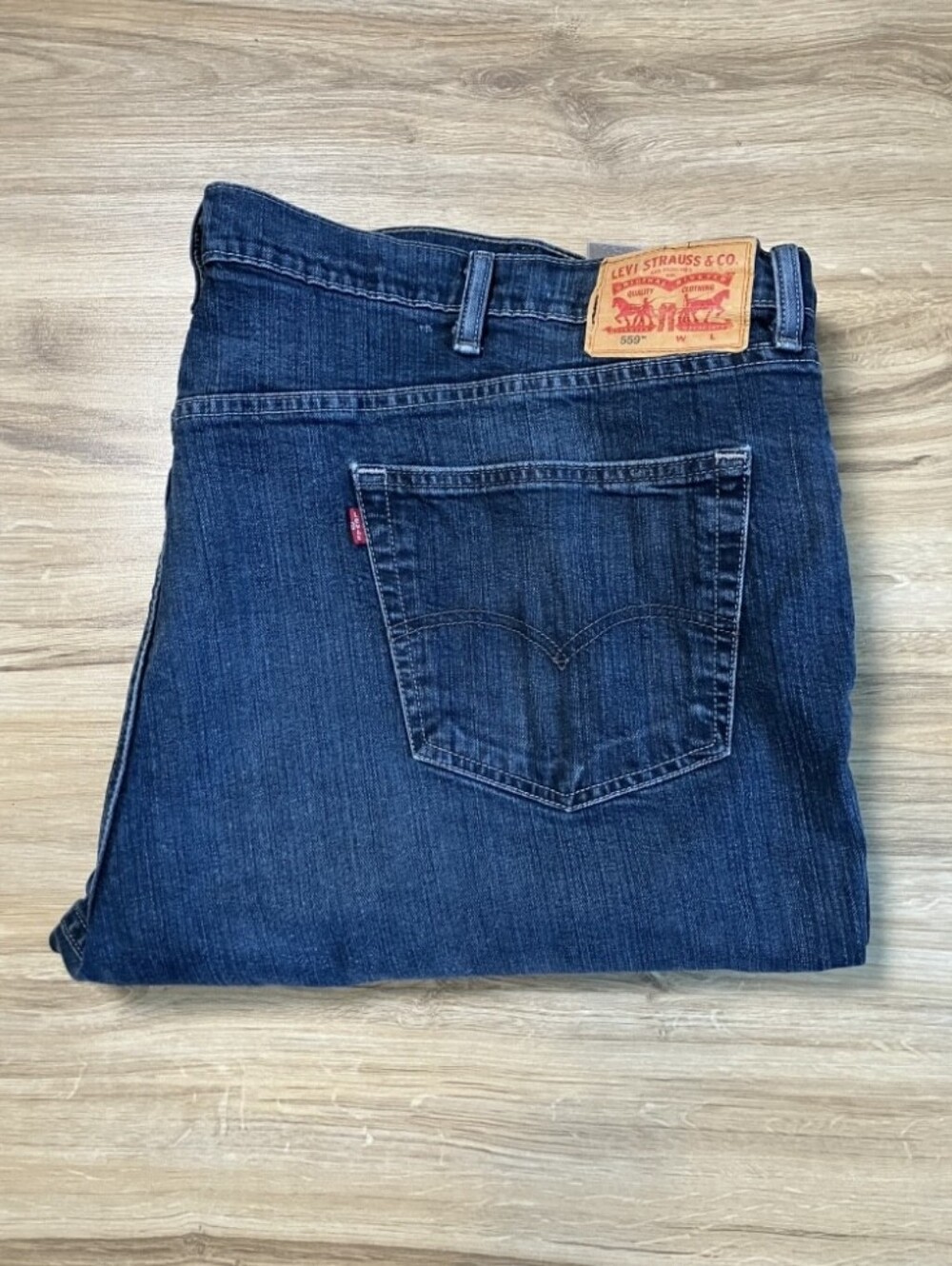 Levi's Men's 559 Relaxed Straight Fit Dark Wash Classic Straight Leg Jeans